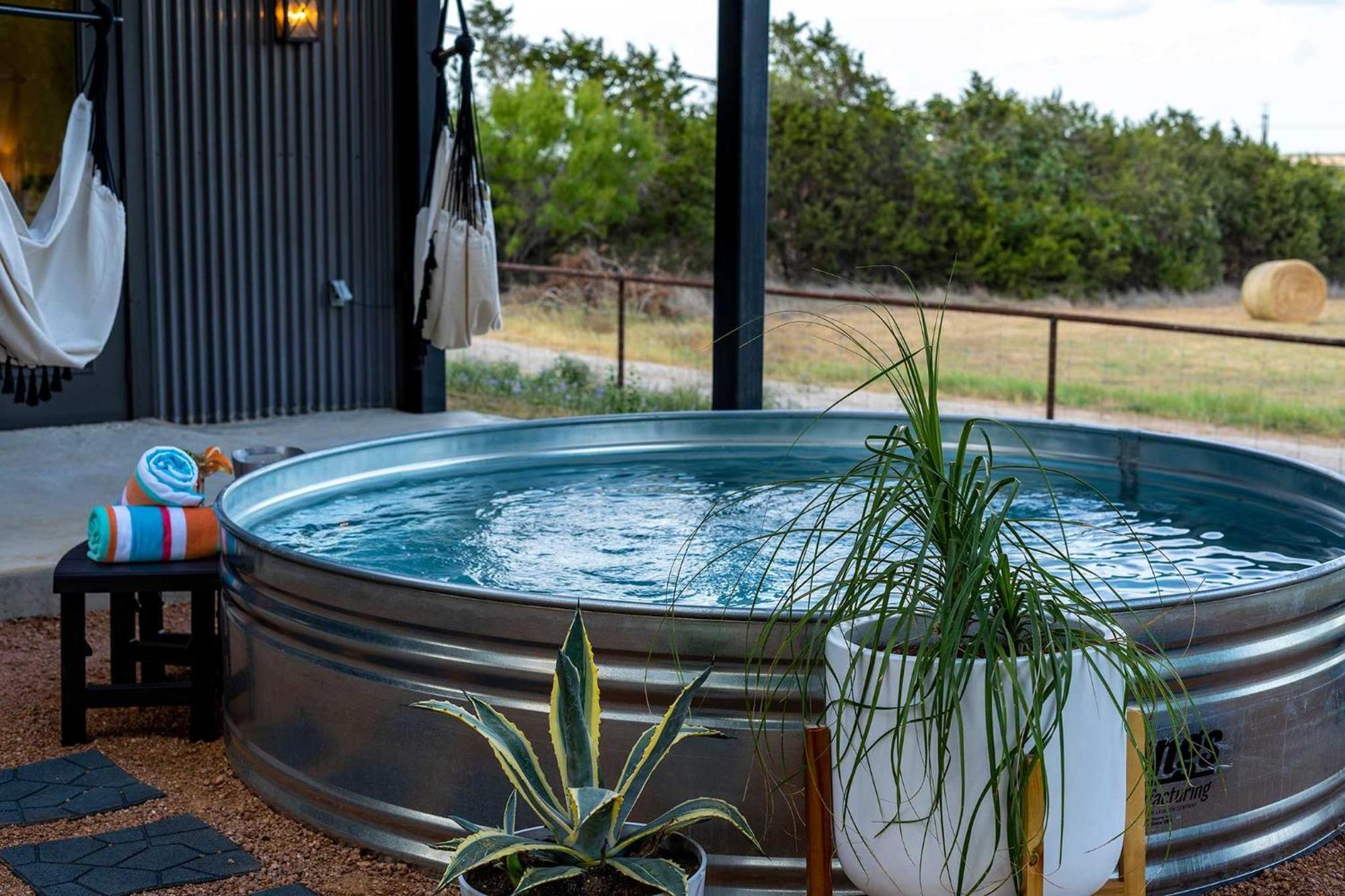 Вілла Container Haus Pet Friendly With Cowboy Pool Фредеріксбург Екстер'єр фото